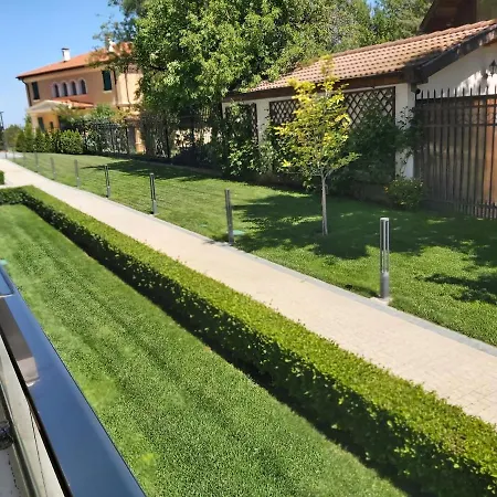 Eleganse Residence Apartment